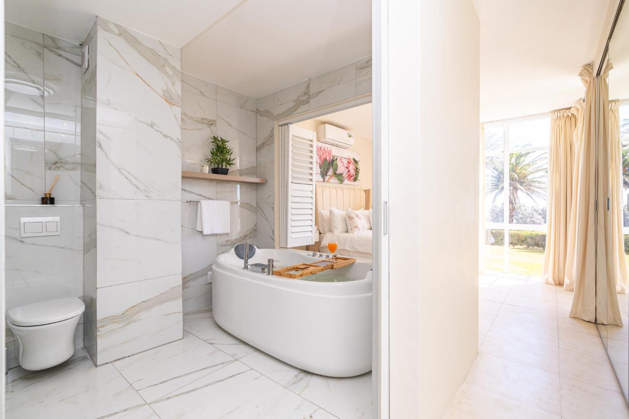 Camps Bay With Jaccozi Apartment *
